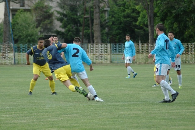 Fudbal: ODLOŽENO REDOVNO KOLO, TEREN OMLADINCA SUSPENDOVAN