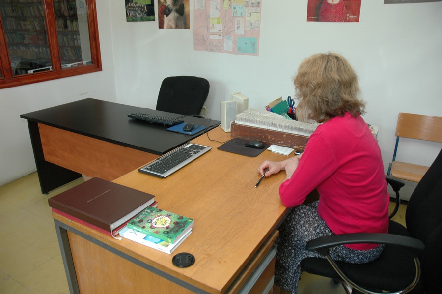 Obijena Opštinska narodna biblioteka: POKRADENA RAČUNARSKA OPREMA