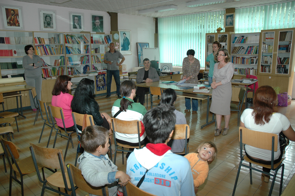 Razumevanjem do tolerancije (4): OBRAZOVANJEM PROTIV SIROMAŠTVA I DISKRIMINACIJE