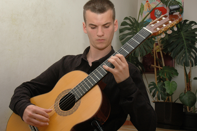 Druženje sa klasičnom gitarom:  STEFANOVE POUKE ZA BUDUĆE GITARISTE