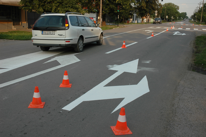 Saobraćaj:  OBELEŽAVANJE HORIZONTALNE SIGNALIZACIJE