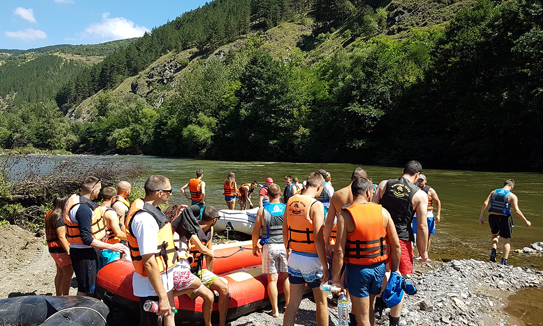 Aktivno leto 2016:  EKSKURZIJA I RAFTING NA RECI IBAR