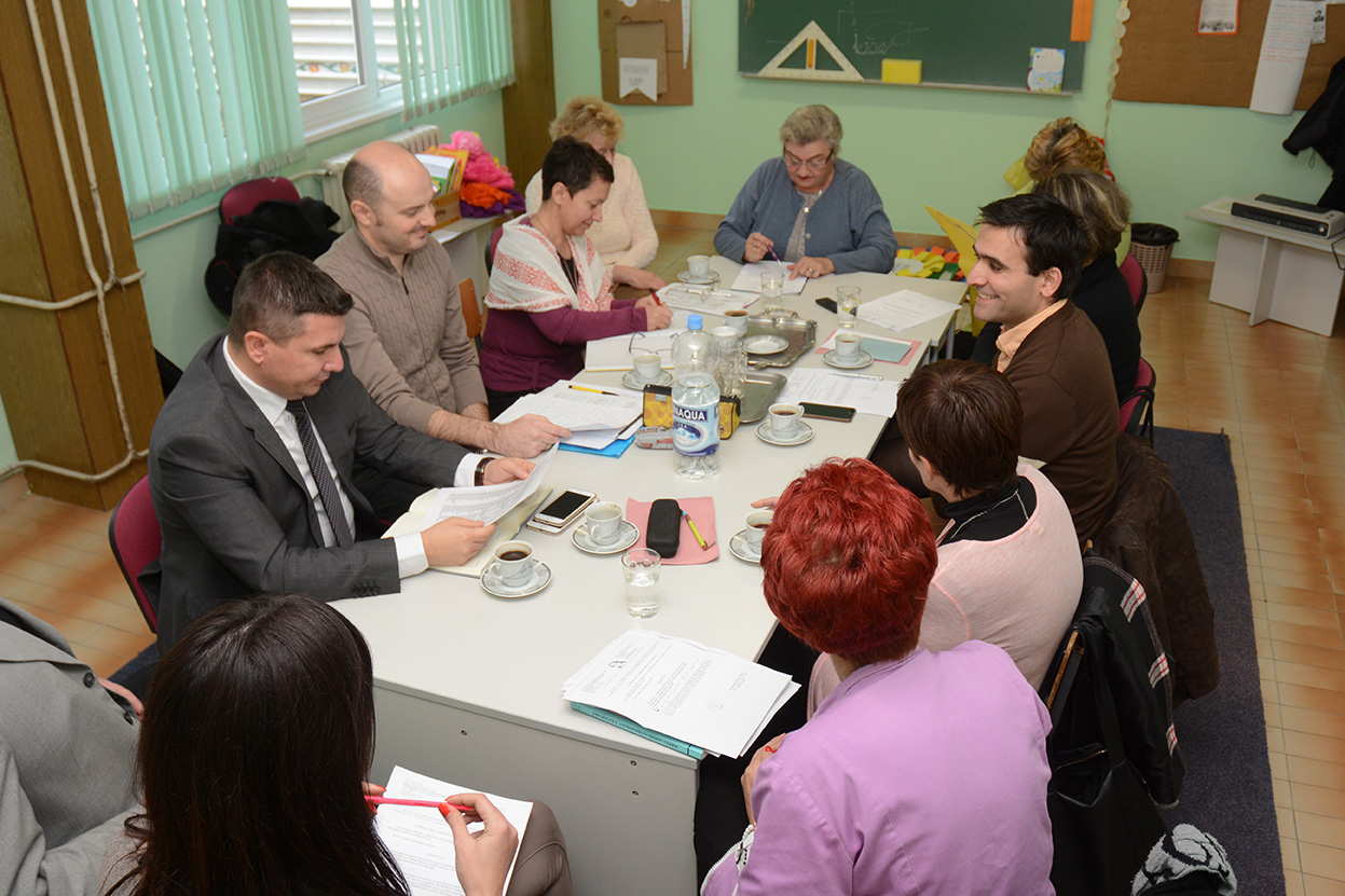 Sednica Školskog odbora:  REVIDIRANJE PUTNIH TROŠKOVA ZAPOSLENIH