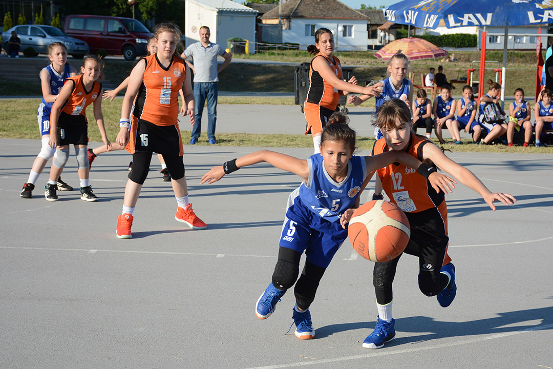 Košarka – Završni turnir Zemunske letnje lige:  U FINALU PIONIRKE AGROS BASKETA I MLADOSTI