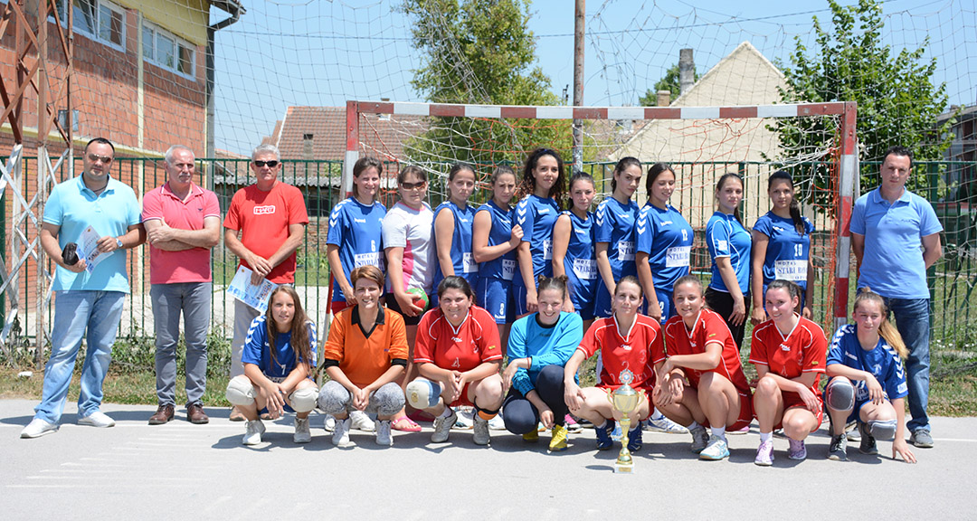 Rukomet – Treća liga Banat (žene):  POBEDNIČKI PEHAR ZA RUKOMETAŠICE IZ OPOVA