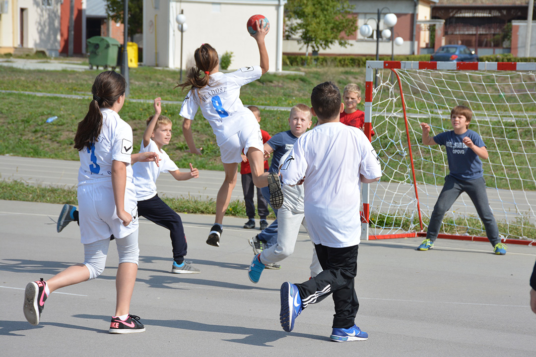 Sportske igre Opovo 2017:  OKO 200 MALIŠANA NA SPORTSKOM DANU