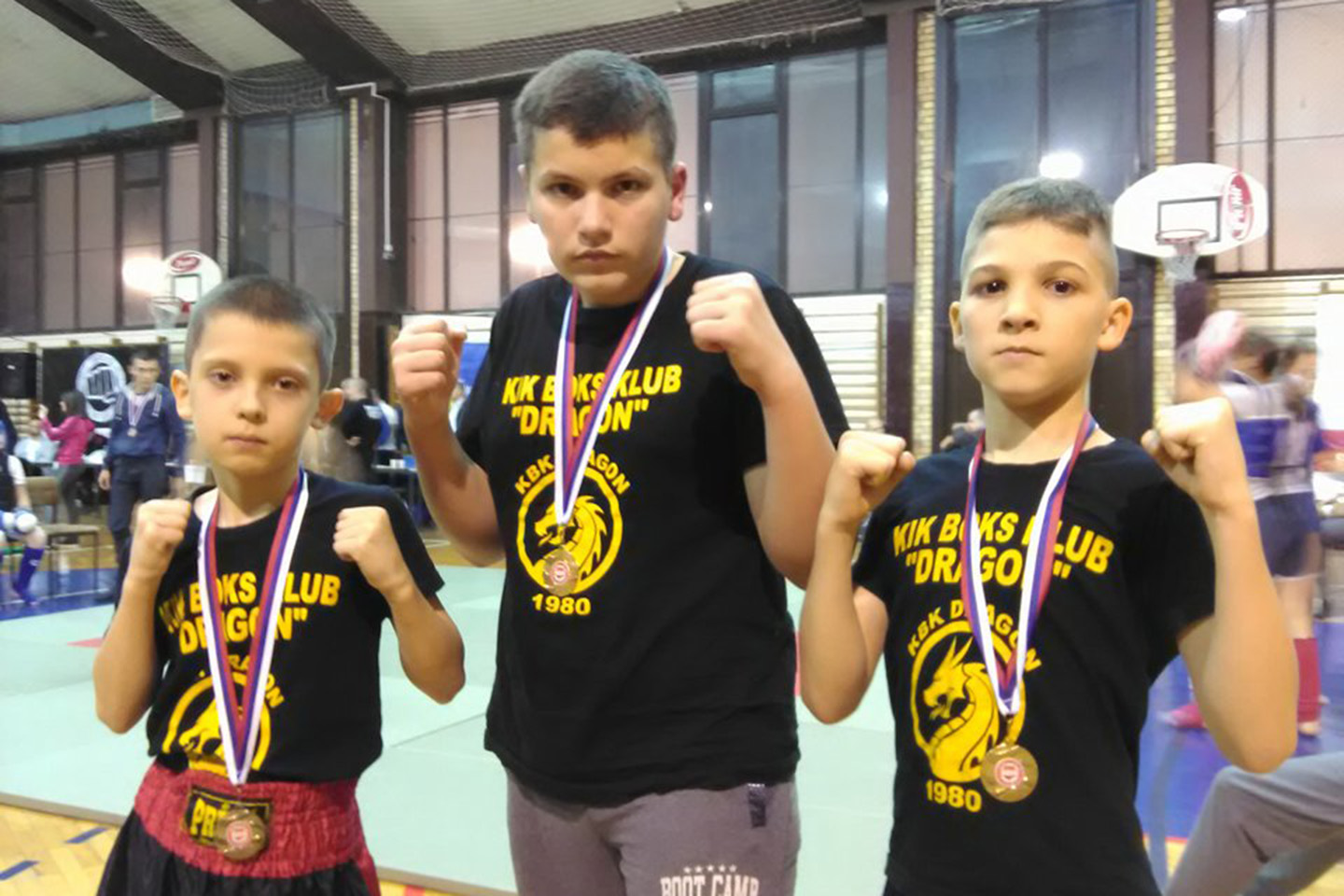 Borilački klub Dragon:  SREBRO I BRONZA SA PRVENSTVA SRBIJE I TRI ZLATA SA TROFEJA “BEOGRADSKI RATNIK”