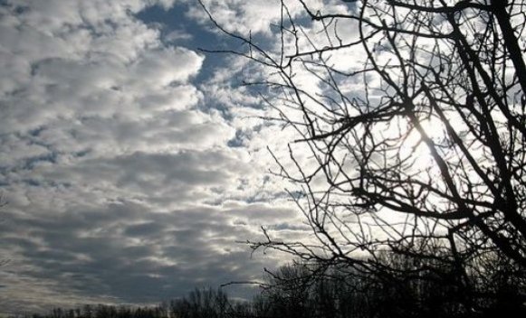 Vremenske prilike: U Srbiji danas oblačno, kiša, noćas pad temperature i sneg