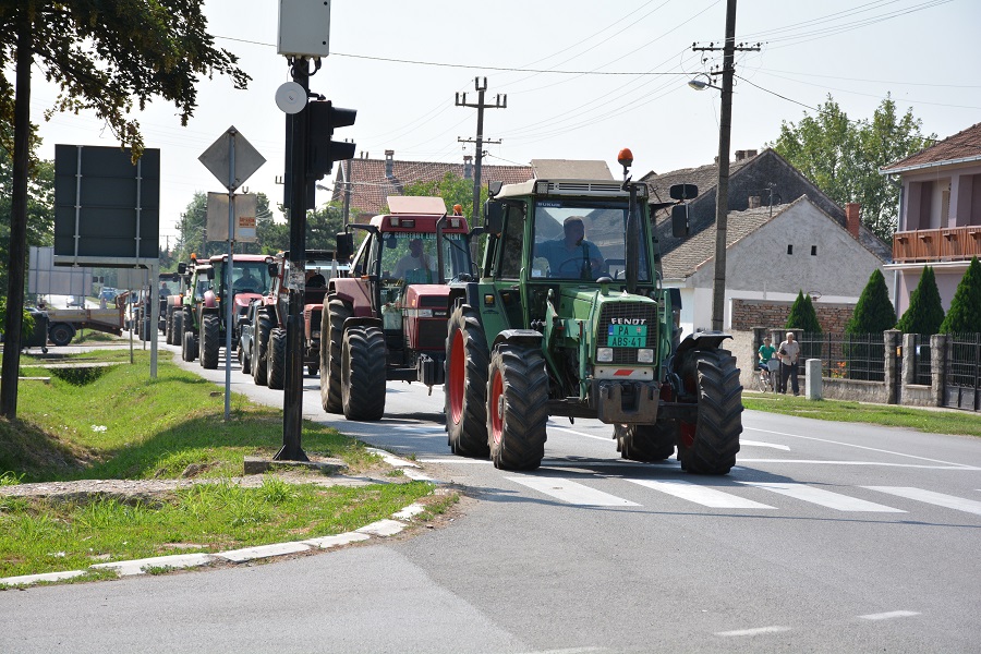 Nezavisna asocijacija poljoprivrednika Srbije:  PROTESTNA VOŽNJA OD SAKULA DO OPOVA