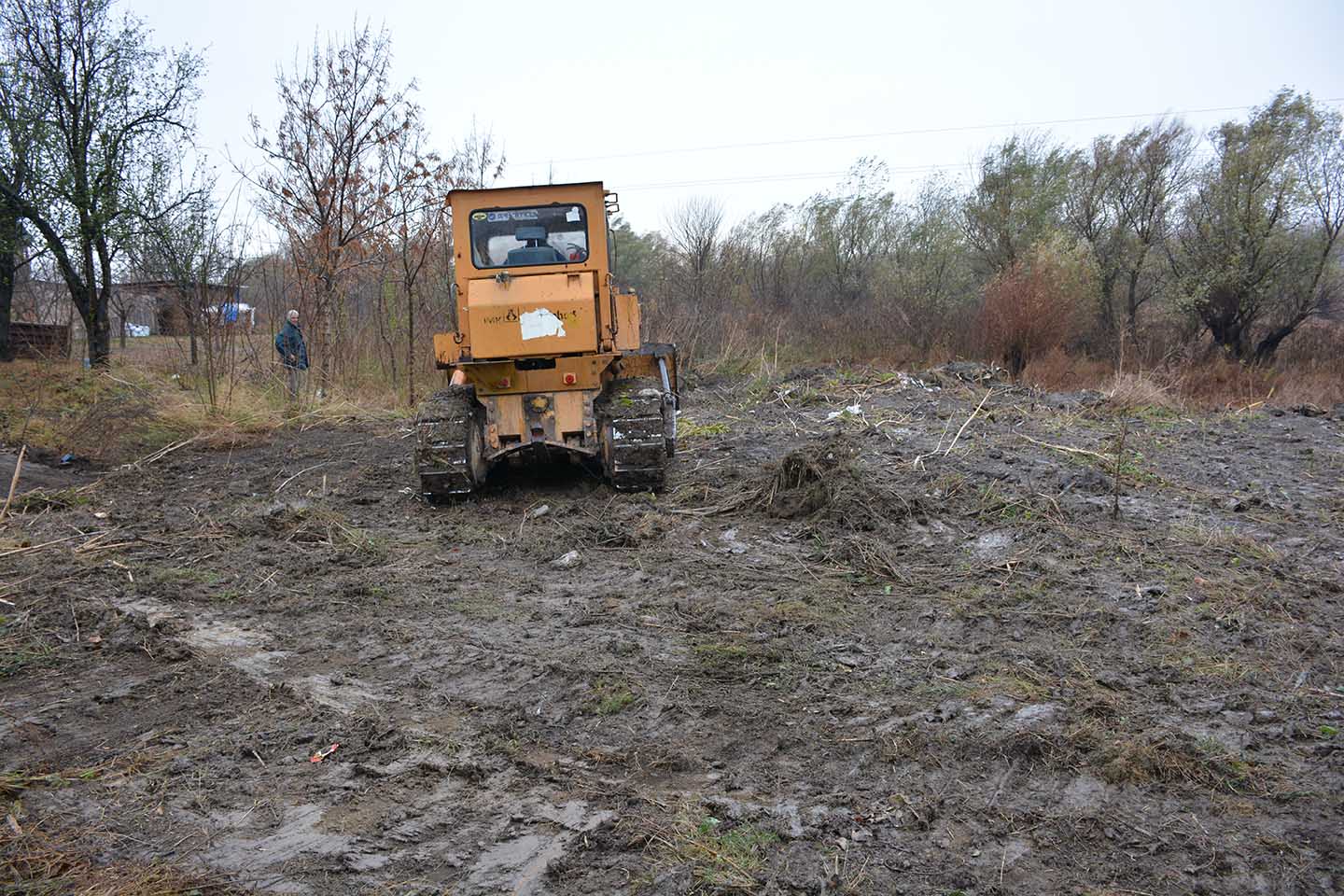 Saradnja lokalne samouprave i Agrosa:  UREĐENJE JAVNIH POVRŠINA U BARANDI