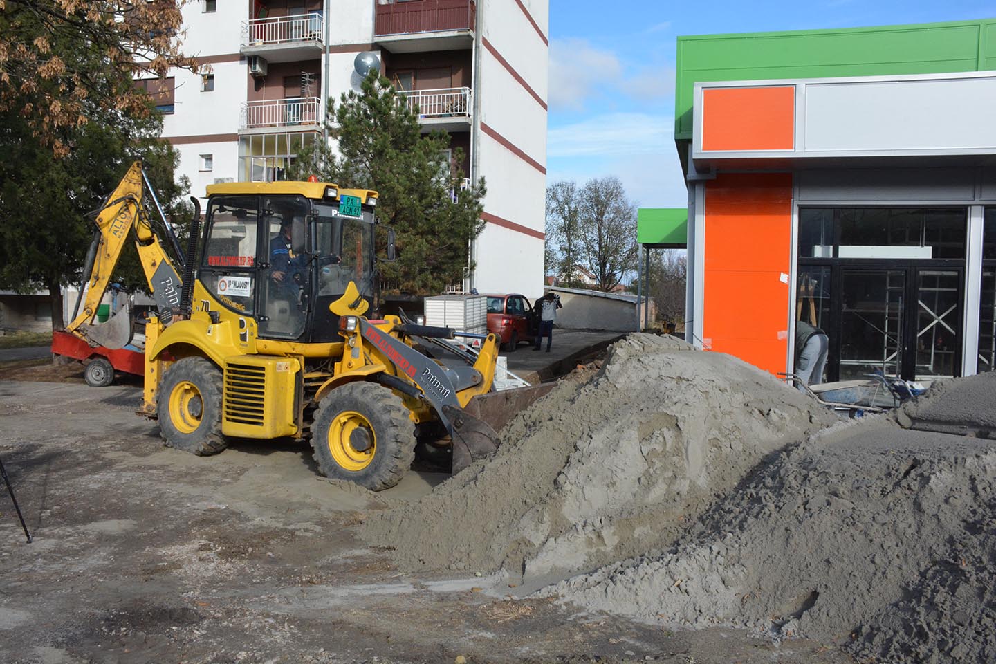 Radovi na objektu Gomeksa i parking prostoru:  OTVARANJE NAJAVLJENO 21. DECEMBRA (VIDEO)