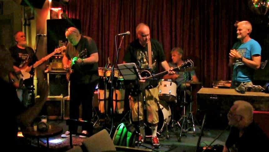 Rock Caffe u Čenti najavljuje: VEČE SA BLUES BAND ARS I HOW LONG