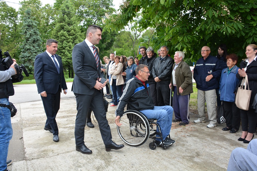 Ministar Zoran Đorđević u poseti Opštini Opovo: SOCIJALNA POLITIKA PRIORITET, NOVI PROJEKTI ZA UPIK OPOVO (VIDEO)