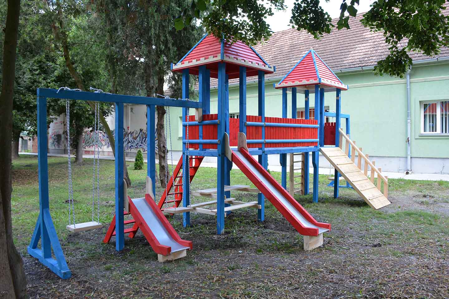 Dečji zabavni park: SEFKERINSKI MALIŠANI DOBILI MESTO ZA IGRU