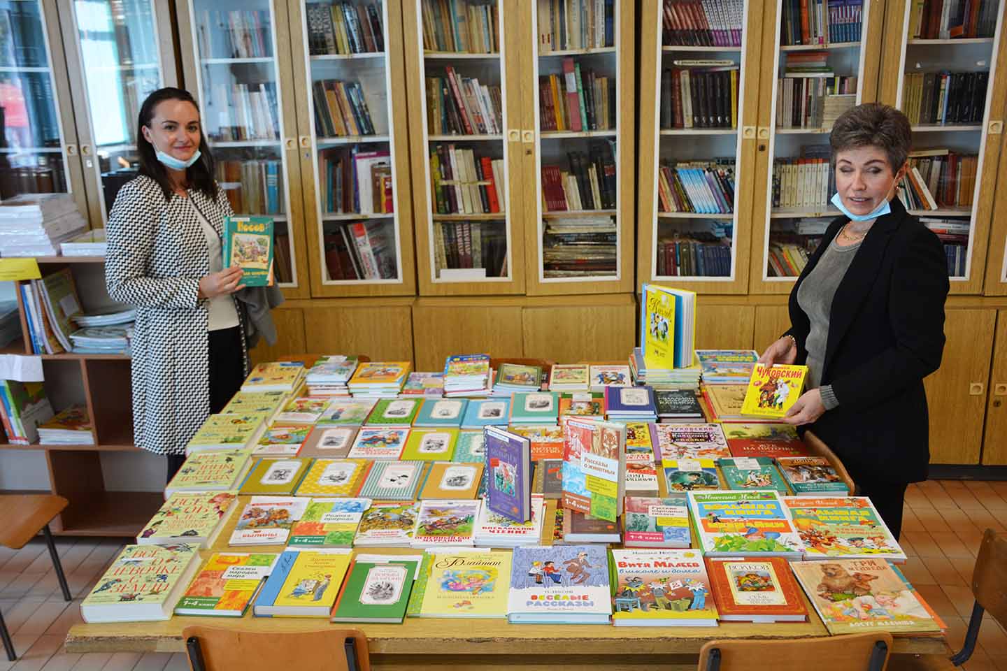 Školska biblioteka u Opovu: DONACIJA KNJIGA NA RUSKOM JEZIKU