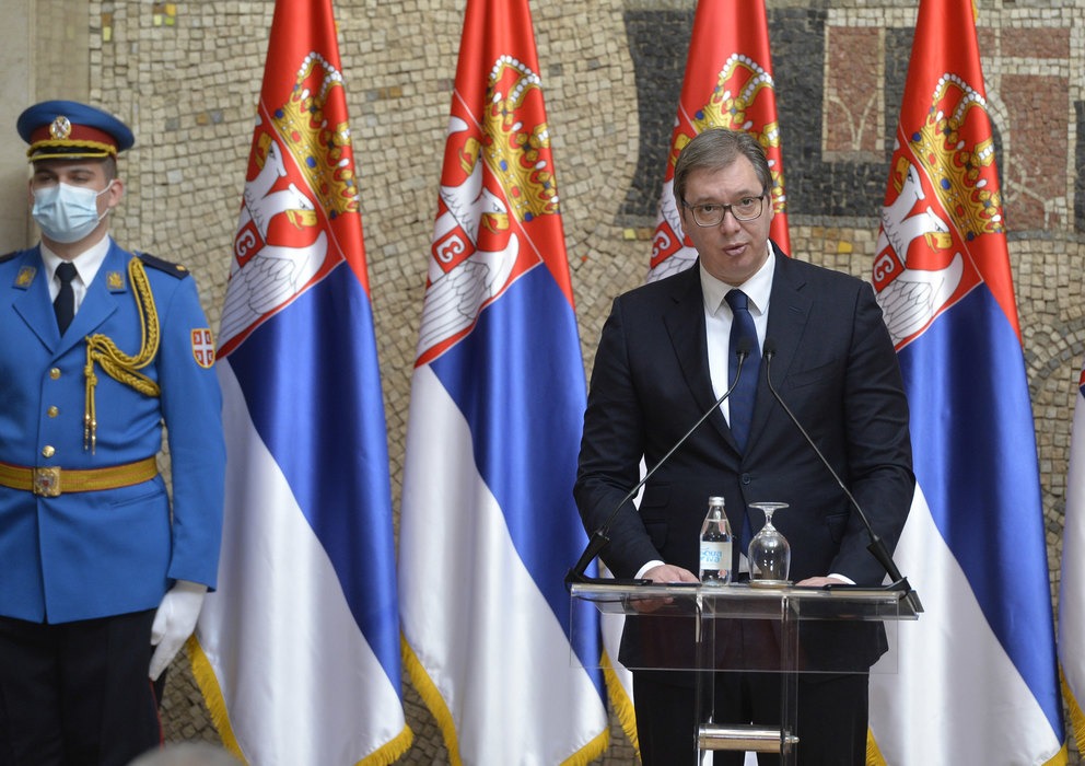 Vučić: Pomoć mladima od 100 evra nije populistička