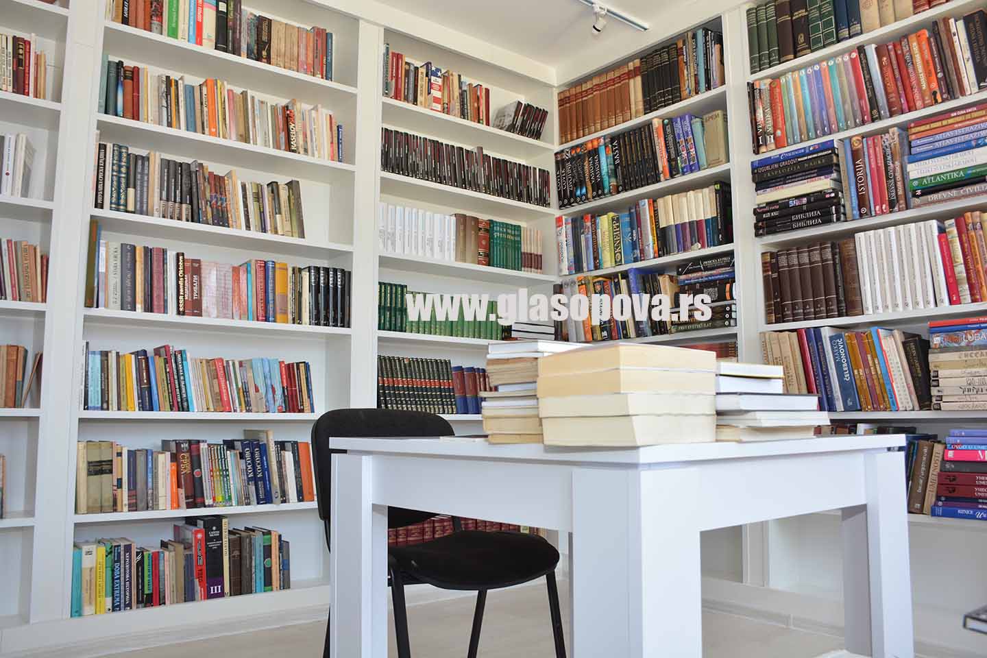 Opštinska narodna biblioteka Opovo: Nabavka novih knjiga