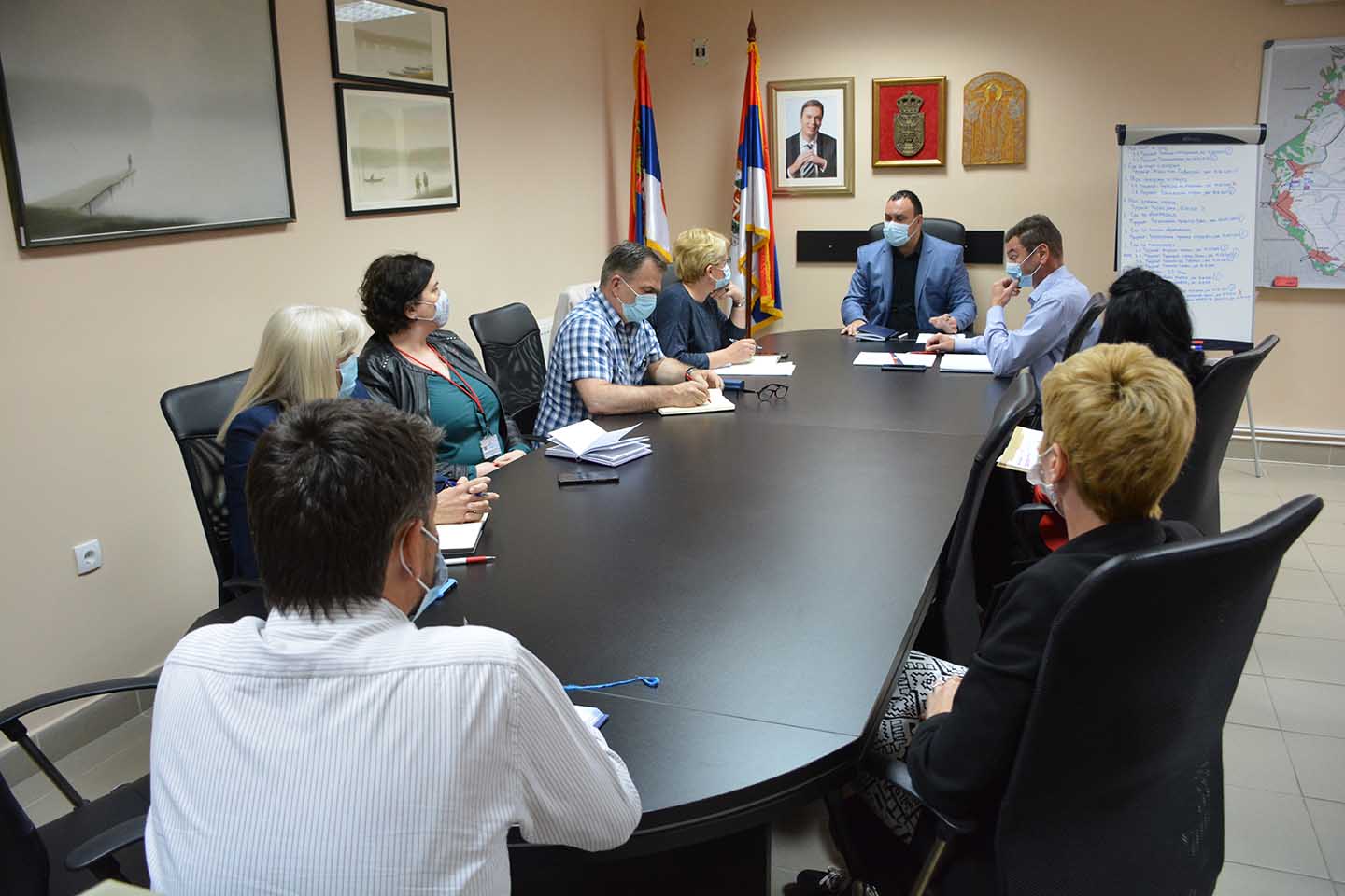 Kabinet predsednika opštine: Sastanak sa direktorima javnih ustanova i preduzeća