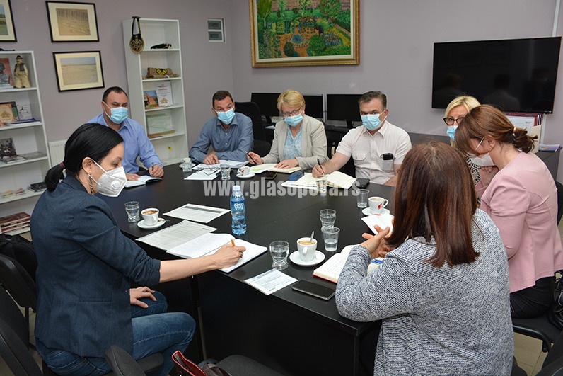 „Partnerstvo za lokalni razvoj“: Na sastanku o projektu  izgradnje zelene pijace u Opovu