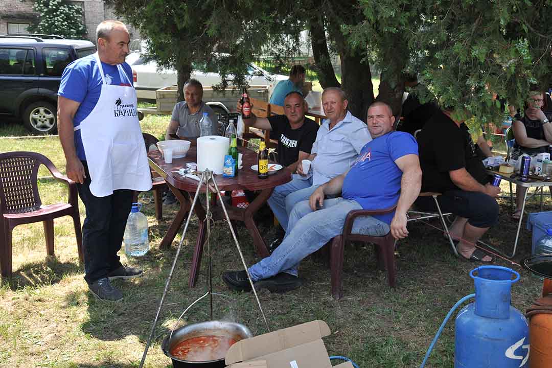 Gulašijada u Barandi: Preko 40 ekipa od Beograda do Subotice (video)