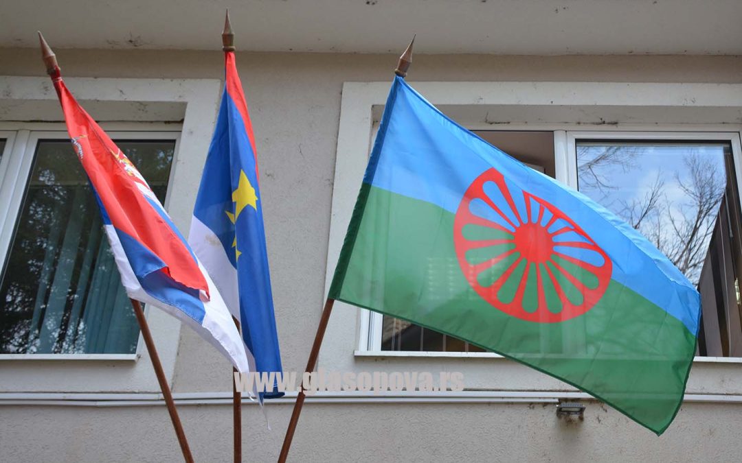 Lokalna samouprava: Podizanjem zastave obeležen Svetski dan Roma