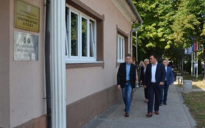 Ministar državne uprave i lokalne samouprave Aleksandar Martinović posetio Opovo (video)