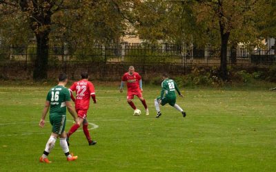Fudbal: Bez pobednika u velikom derbiju, Radnički siguran u Barandi, poraz Omladinca u Kovinu