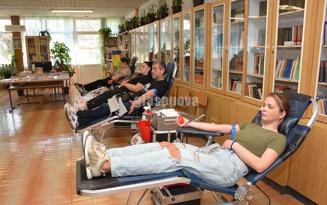 Akcija dobrovoljnog davanja krvi: U Opovu i Sefkerinu 50 davalaca krvi