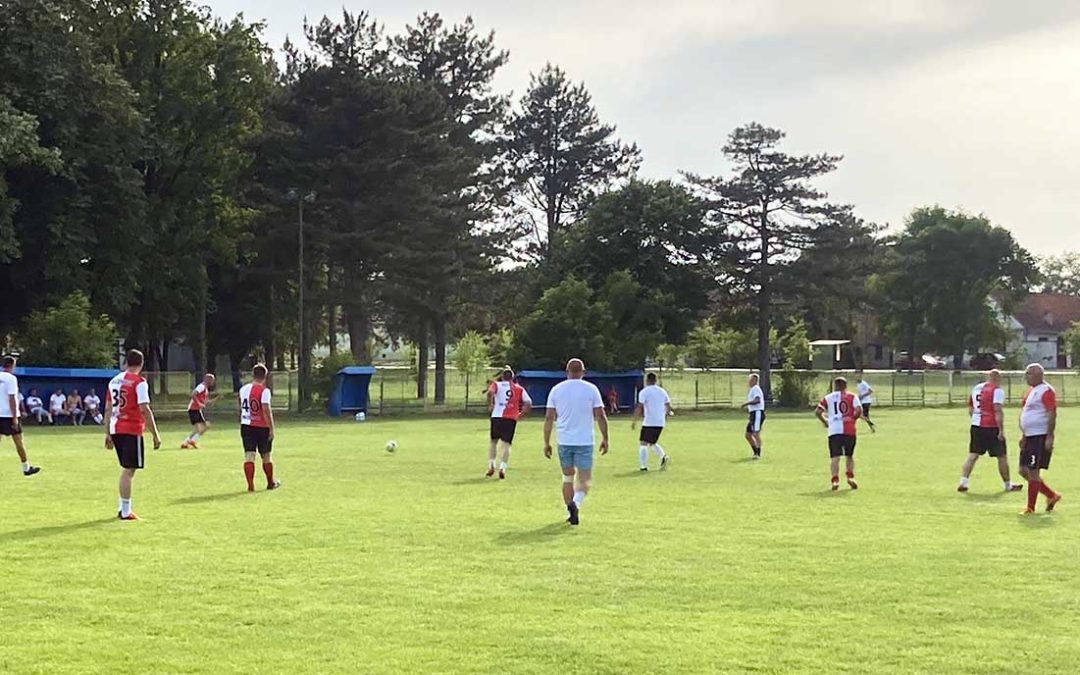 Fudbal: Odigran susret veterana iz naše opštine protiv selekcije FK Crvenka