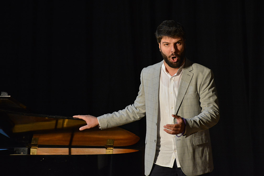 Klasična muzika: Solistički koncert Saše Gambirože u Opovu