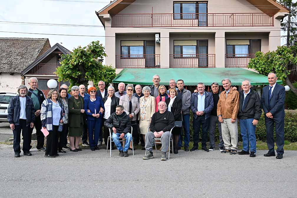 Susreti generacija: Opovčani obeležili 55 godina male mature