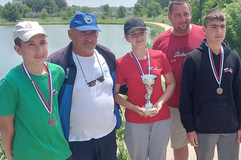 Školski sport: U Opovu održano Okružno takmičenje u lovu ribe udicom na plovak