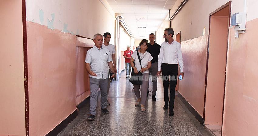 Izvođač radova je uveden u posao za projekat „Rekonstrukcija i energetska sanacija Osnovne škole „Zoran Petrović“ u Sakulama