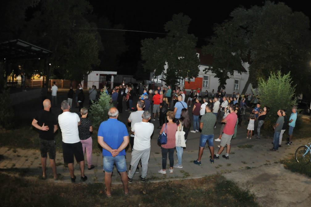 Zbor građana Opovo održao komemorativni skup i podržao akciju „Srednjoškolci pamte“