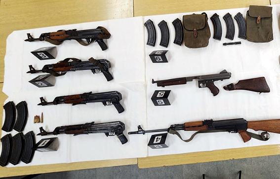 Kod muškarca iz okoline Opova zaplenjena velika količina oružja